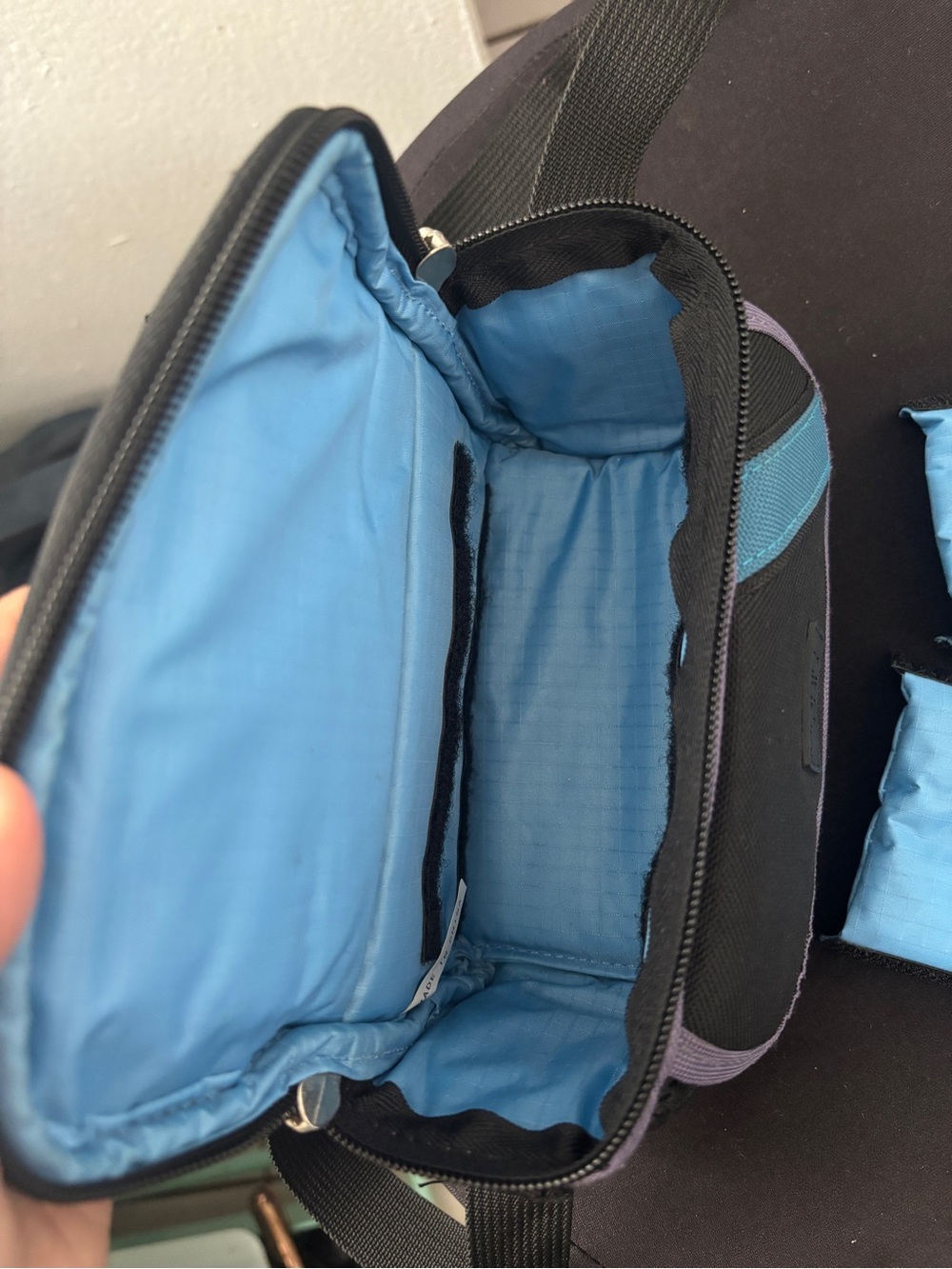 Compact Padded Camera Bag - Picture 6 of 13
